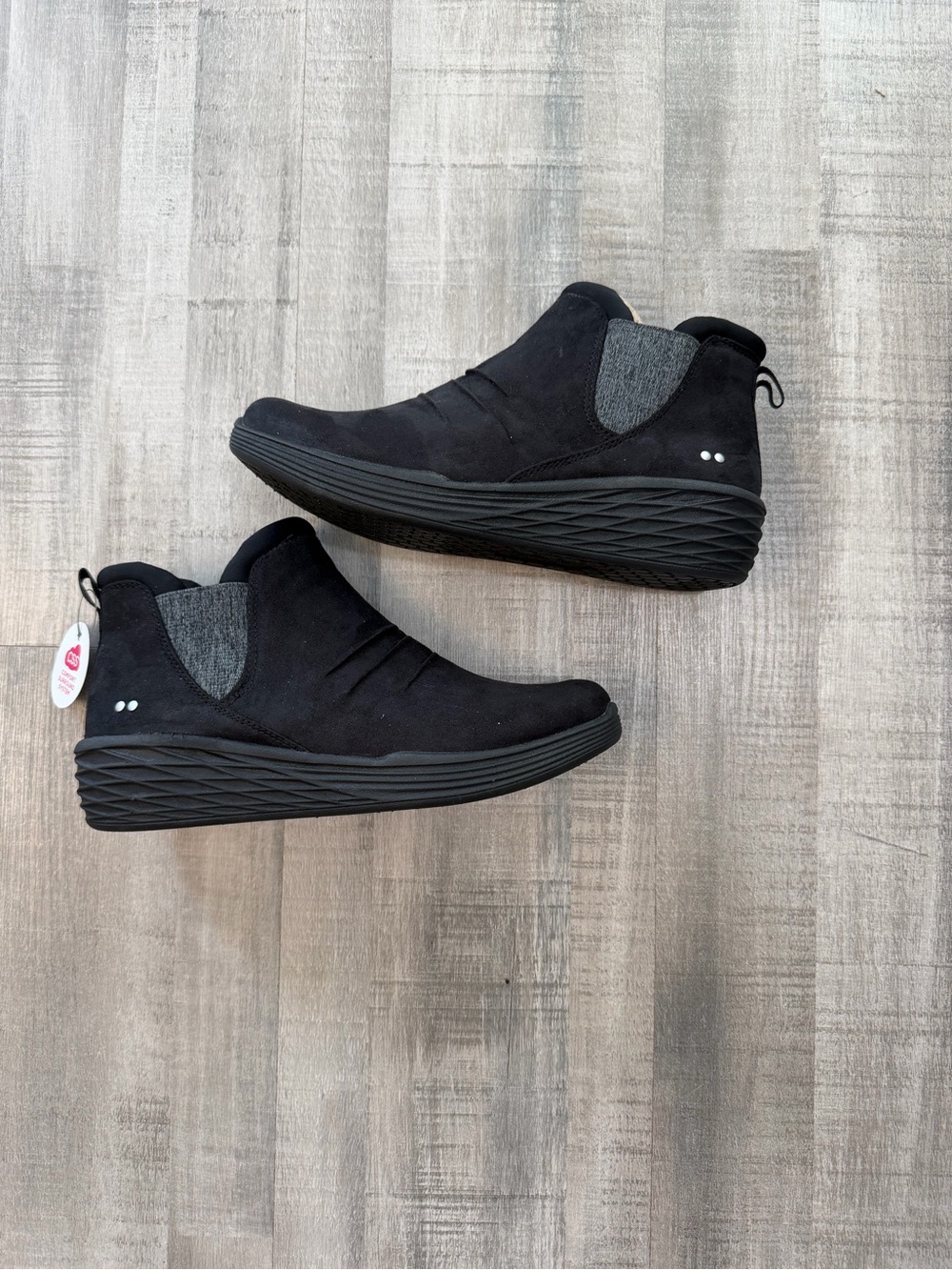 Ryka Women’s Black Slip-On Ankle Sneaker Boots Memory Foam Size 7M